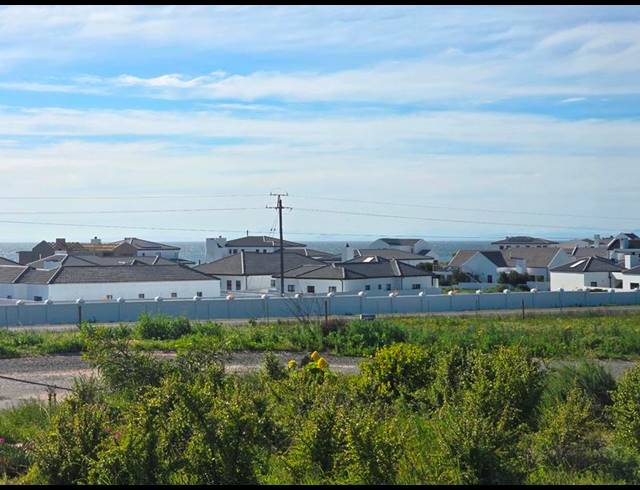 LAND FOR SALE IN DA GAMA BAY